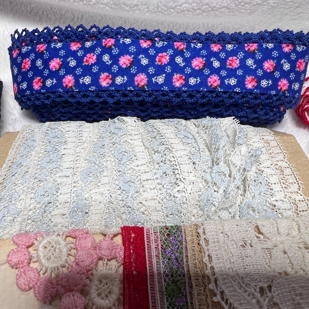 Bulk Lot of Vintage Lace Edging Ribbons Grannycore Sewing Crafting Lace Trim - Picture 8 of 16